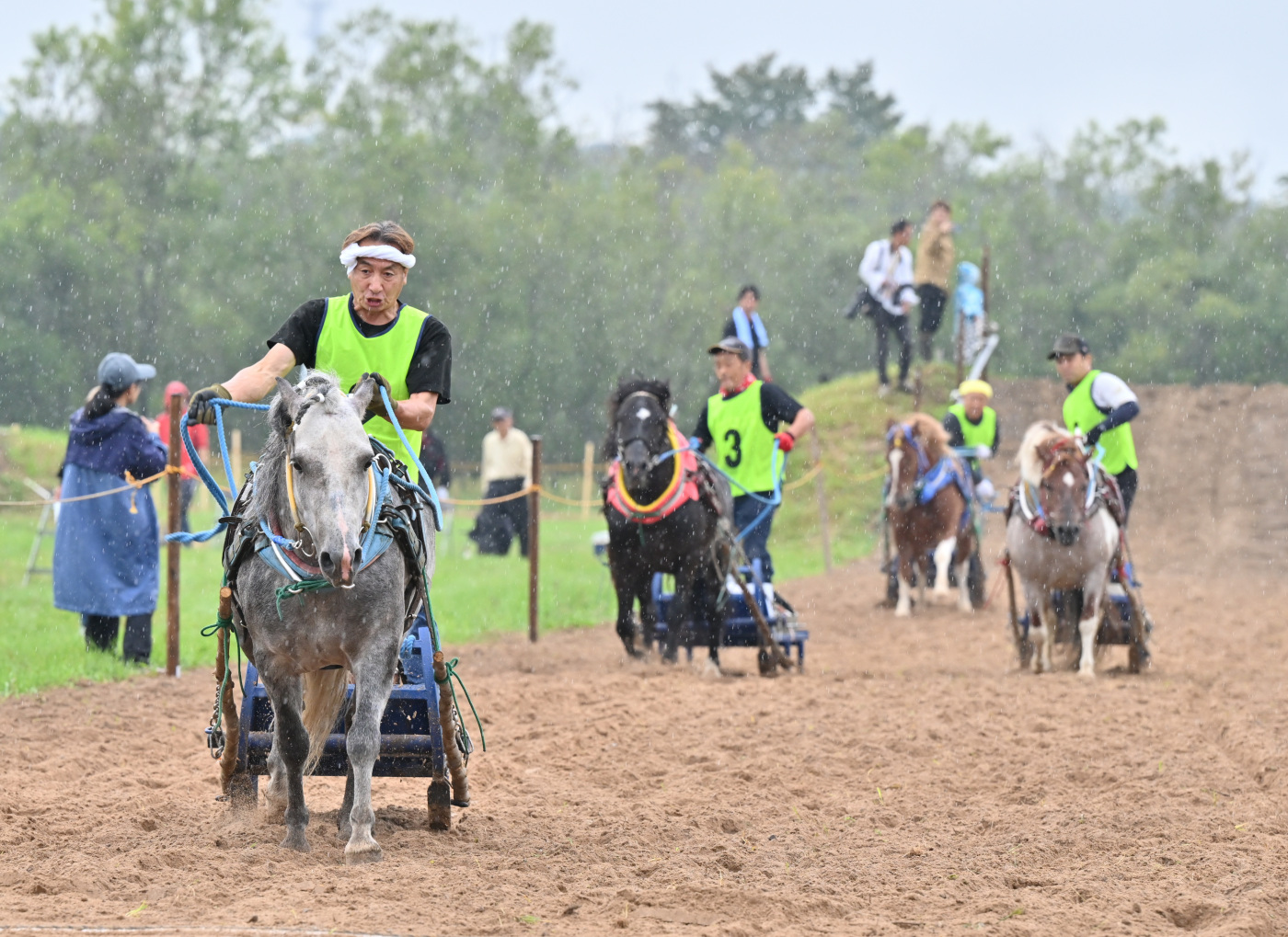本別町で行われたポニーばん馬大会